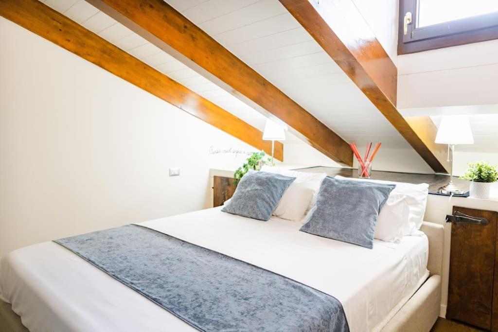 Canonica Attic Apartment Milano Exterior foto